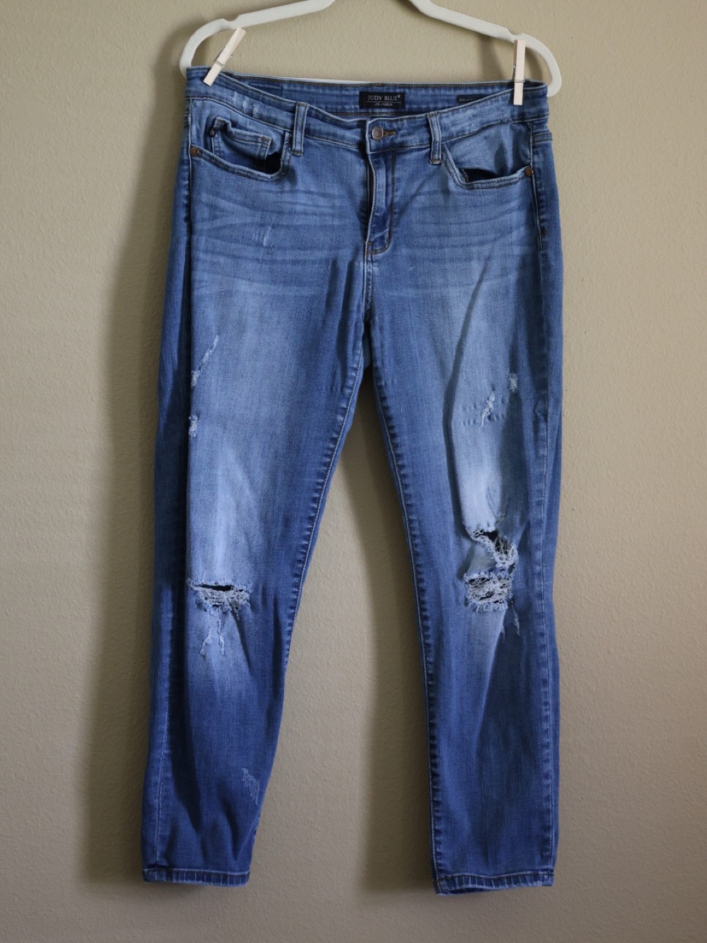 Judy Blue Distressed Medium Wash Skinny Jeans Size 15 32